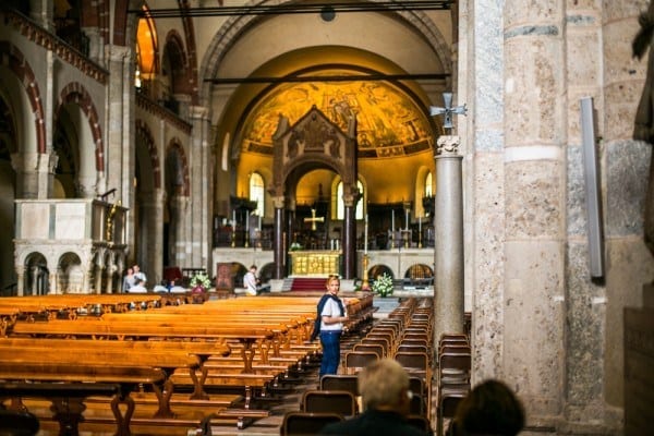 Basilique Saint - Ambroise vue interieure