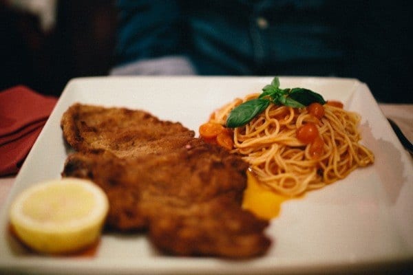 Le Tournedos escalope milanaise Le Tournedos escalope milanaise