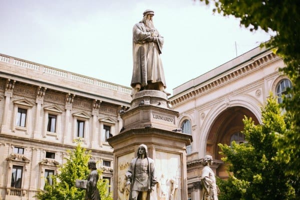 leonardo statue scala