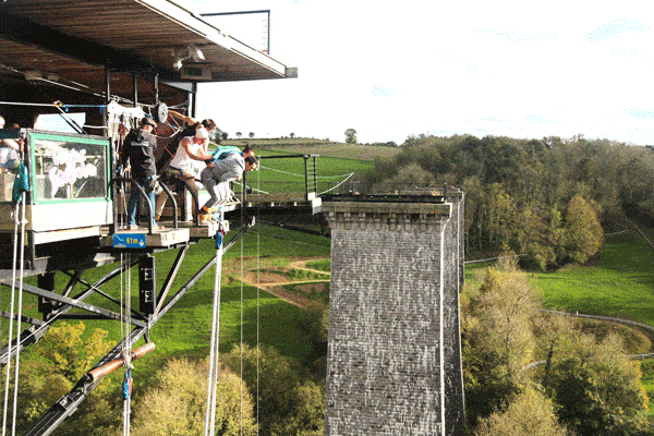 saut-elastique-gif