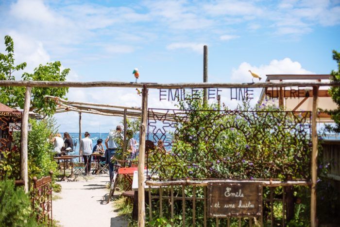 Emile et une huître, Herbe, Lège-Cap Ferret