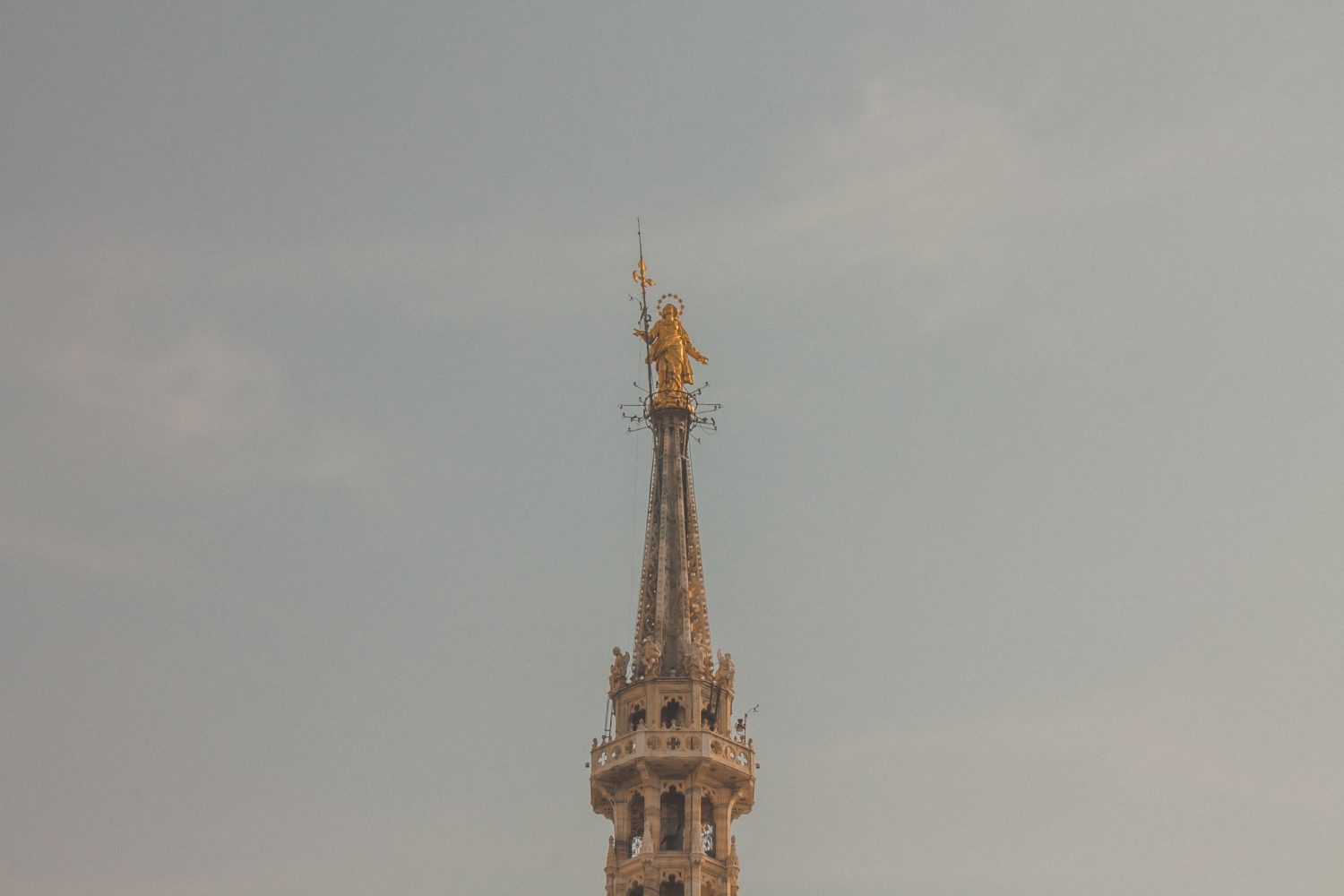 duomo milan madonnina