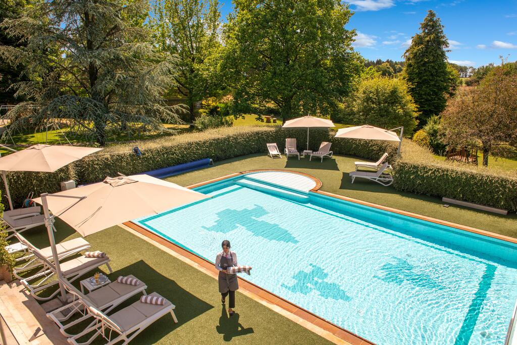 piscine manoir du Lys