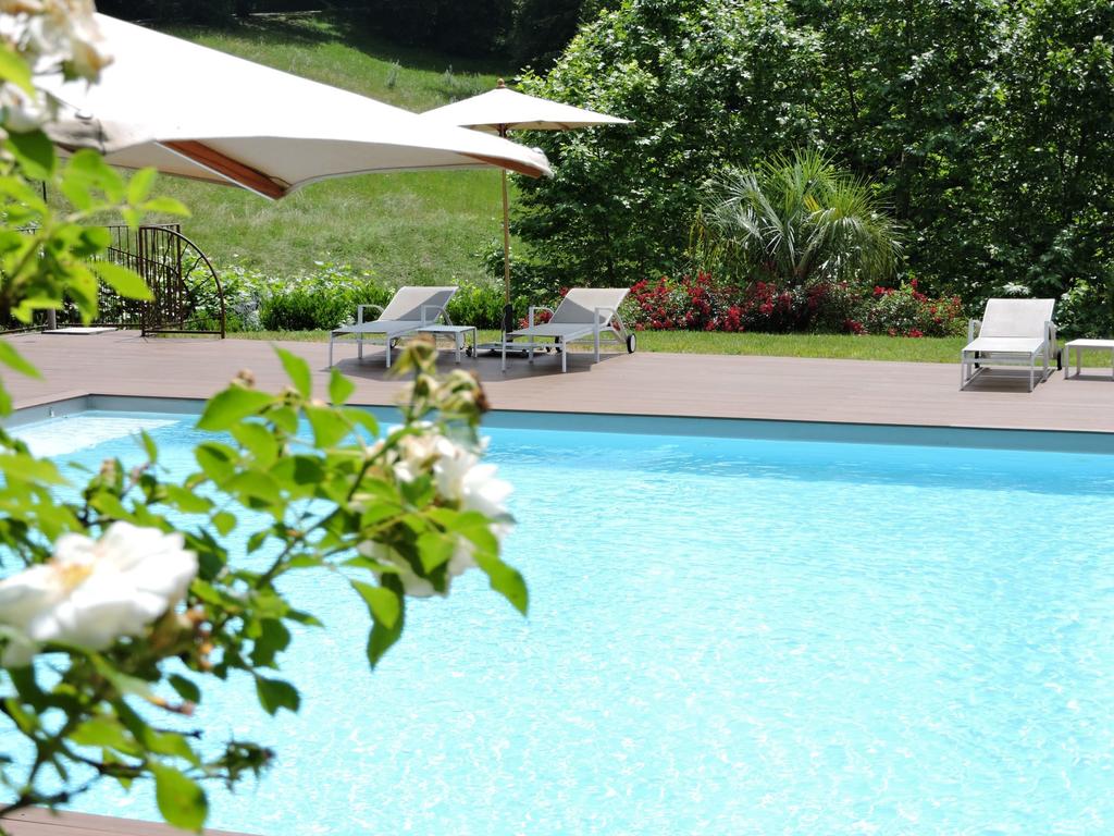 Chambre d'hôtes avec piscine, Le Castelet