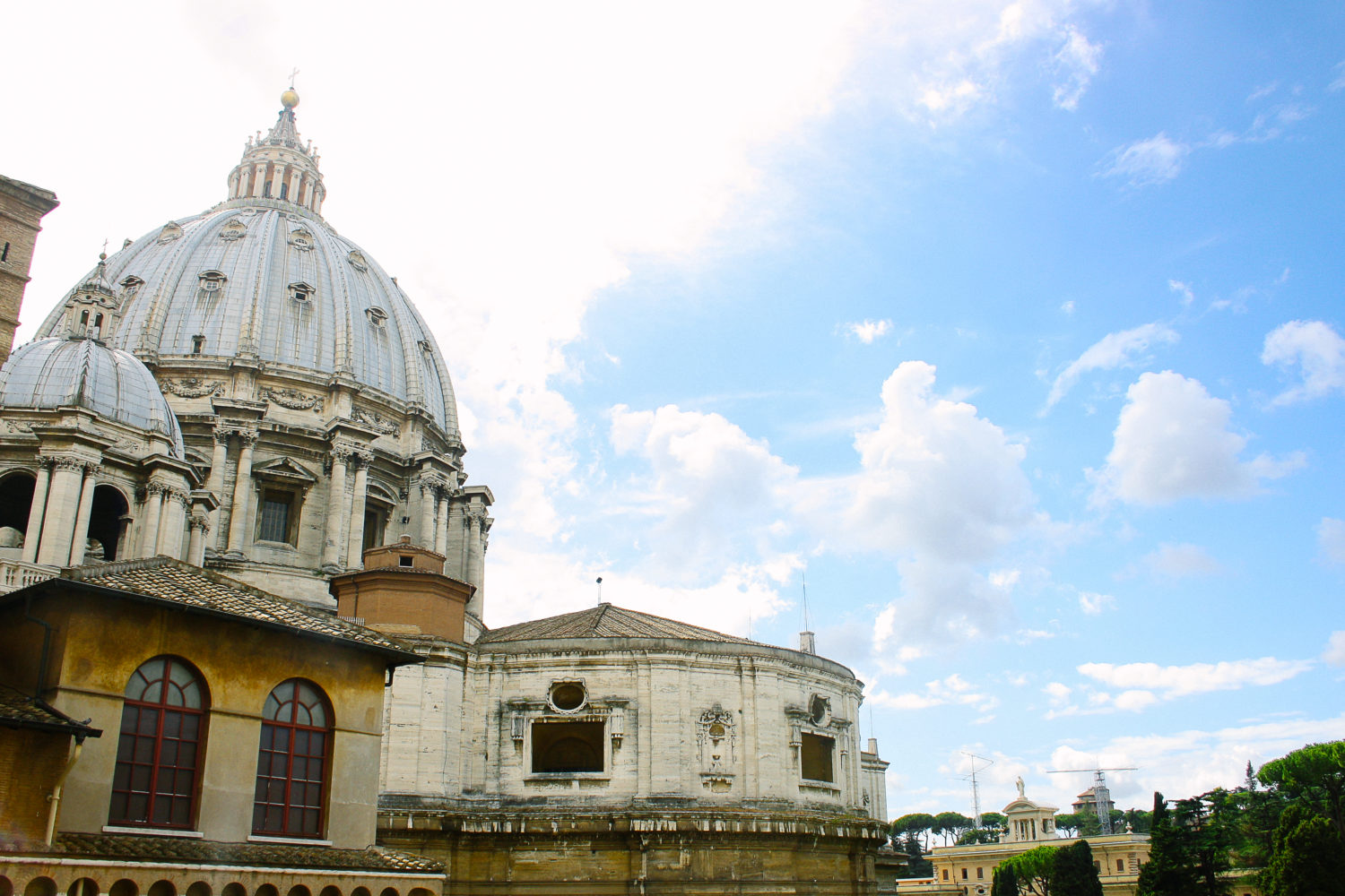 L’attribut alt de cette image est vide, son nom de fichier est visiter-rome-3jours-1500x1000.jpg.