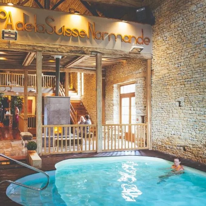 Piscine domaine de la Pommeraye & SPA