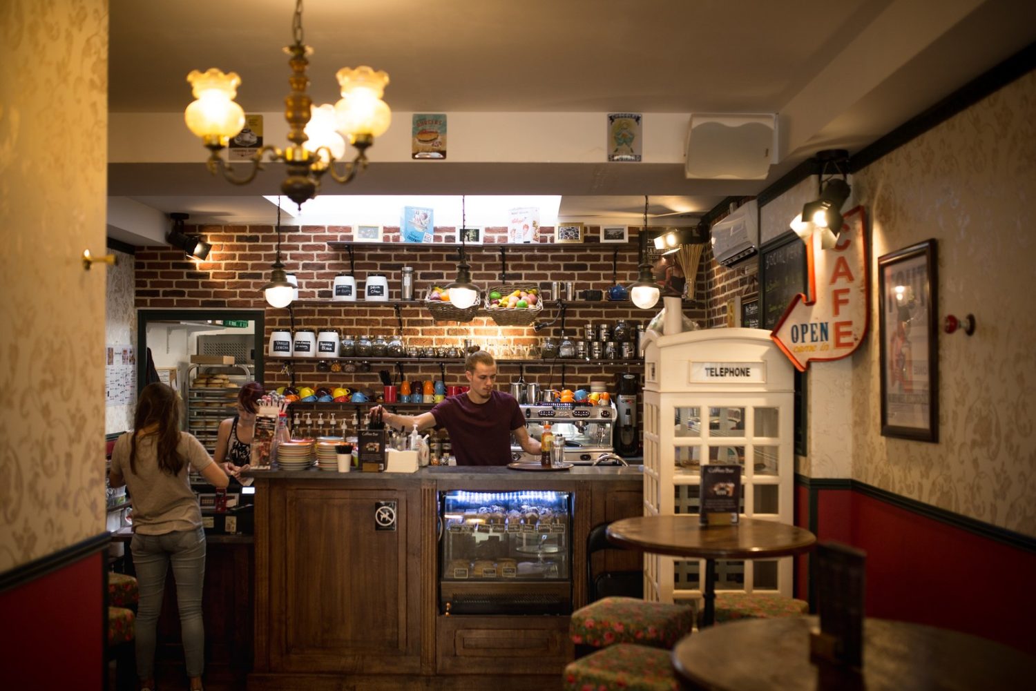 salle du café social perk à Rouen